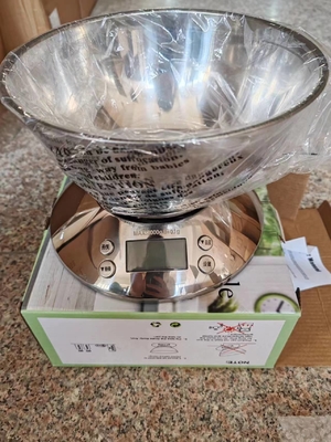 Easy-to- Stainless Steel Kitchen Scale with Round Design and 2*1.5V AAA Battery