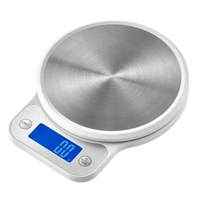 User-Friendly Digital Kitchen Scale with LCD Display Batteries Included 19.5*15.5*3cm Maximum Weight Recommendation 5kg